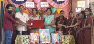 शिक्षिका नीलम बनी नगर सैनिक — नेहा पब्लिक स्कूल ने किया सम्मानित