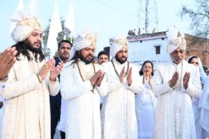 गुरु ज्ञान प्रकाश पर्व में चारों गुरुजनों की संयुक्त उपस्थिति, मुंगेली में उमड़ा आस्था का सैलाब