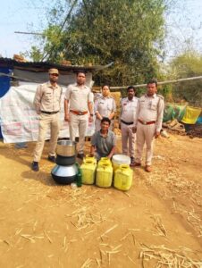 लोरमी क्षेत्र में अवैध मदिरा के खिलाफ आबकारी विभाग की छापेमार कार्रवाई
