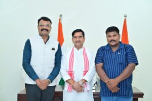 सैनिक प्रकोष्ठ द्वारा पूर्व सैनिकों के सम्मान,अधिकारों एवं उनके समग्र कल्याण को सुनिश्चित करने के उद्देश्य से तोखन साहू राज्य मंत्री से महत्वपूर्ण सार्थक भेंट की गई।