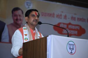 केंद्रीय राज्यमंत्री तोखन साहू ने कार्यकर्ताओं को दिया सेवा का मंत्र; 25 वर्षों की सुशासन यात्रा को समर्पित एक माह के अभियान की रूपरेखा तैयार