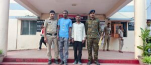 पुरानी रंजिश में कुदाली से किया जानलेवा हमला, मुंगेली पुलिस ने दो आरोपियों को किया गिरफ्तार